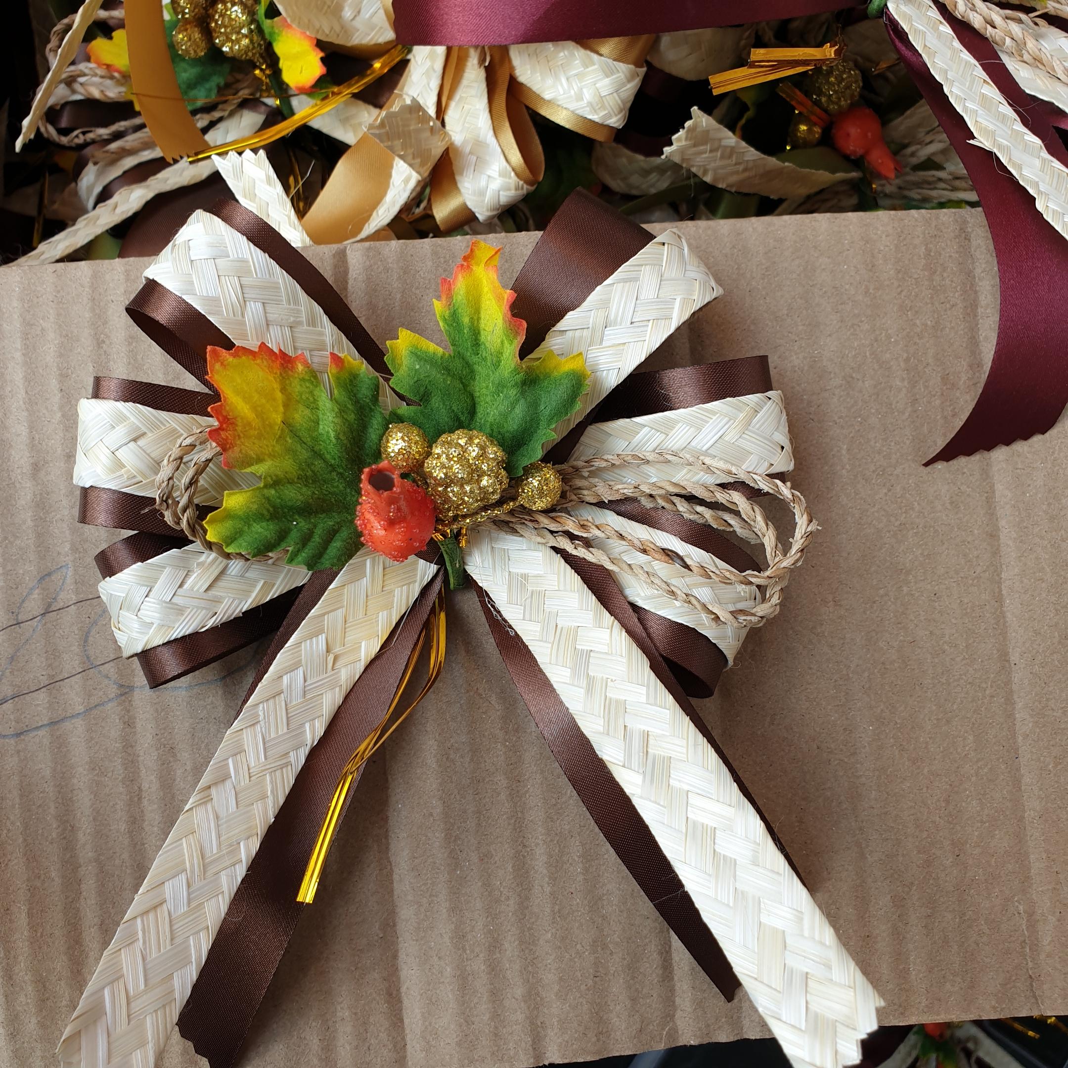 โบว์ตอกติดกระเช้า ขนาดกลาง