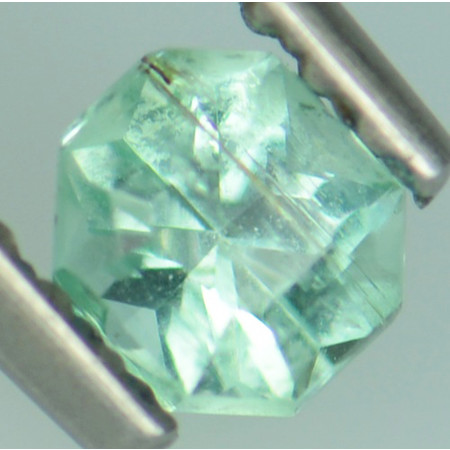 พลอยมรกตดิบ (Emerald) 0.22 กะรัต No oil