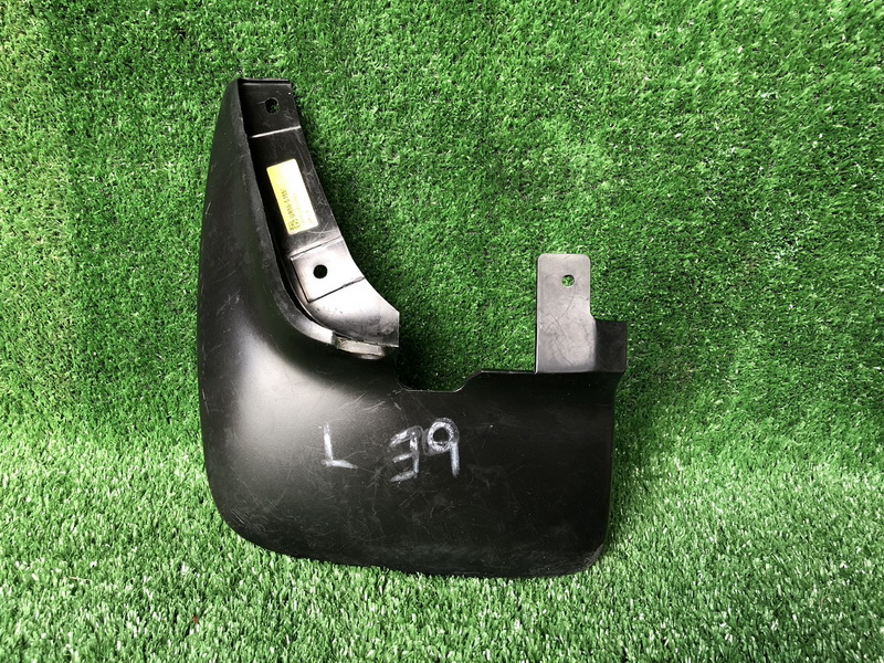 แผ่นกันโคลนรถยนต์