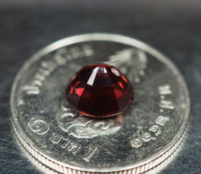 พลอยแท้โรโดไรท์ (Rhodolite Garnet) 2.10 กะรัต