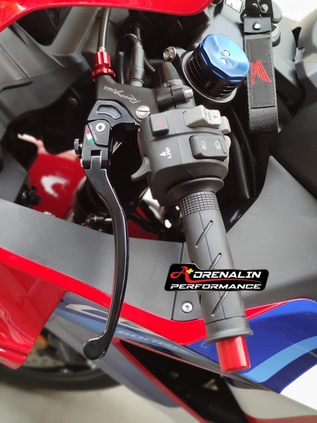 การ์ดแฮนด์ TWM + ตุ้มปลายแฮนด์ ฝั่งซ้าย สำหรับ S1000RR 2020+ ของแท้ Italy