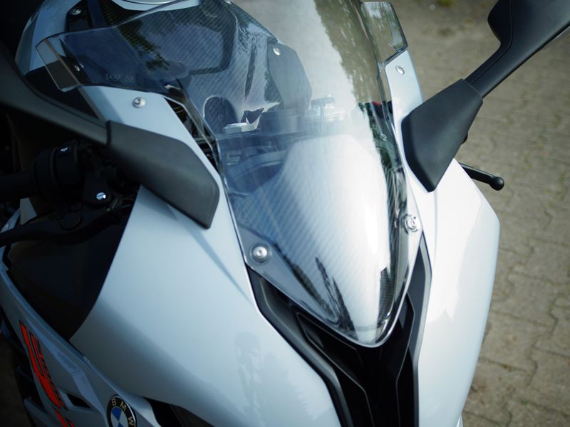 Carbon World - คาร์บอนใต้ชิว (Cockpit cover Carbon) สำหรับ S1000RR 2020+