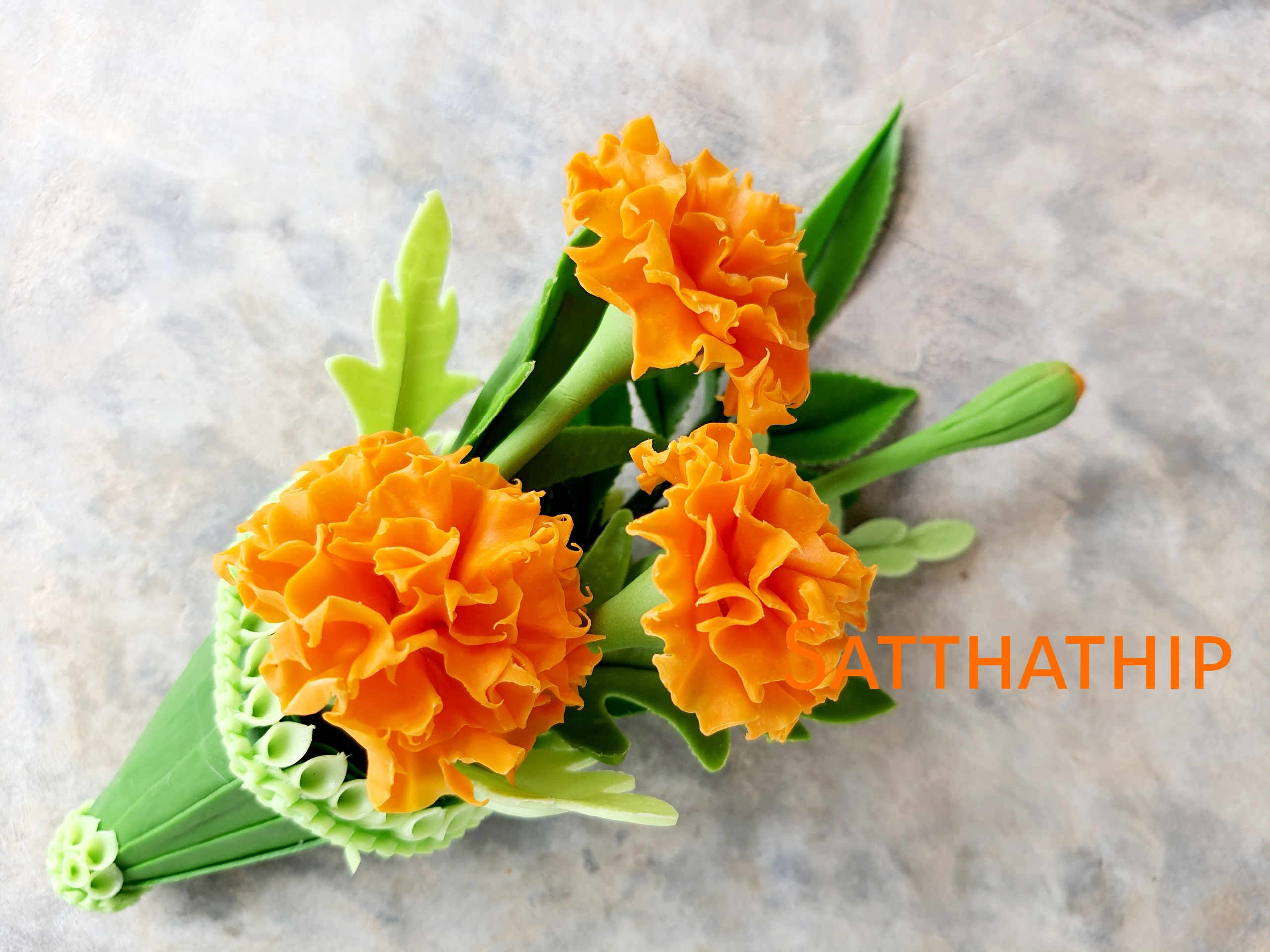 กรวยดอกดาวเรืองสีส้มทอง ประดิษฐ์จากดิน - ดอกดาวเรือง - Marigold