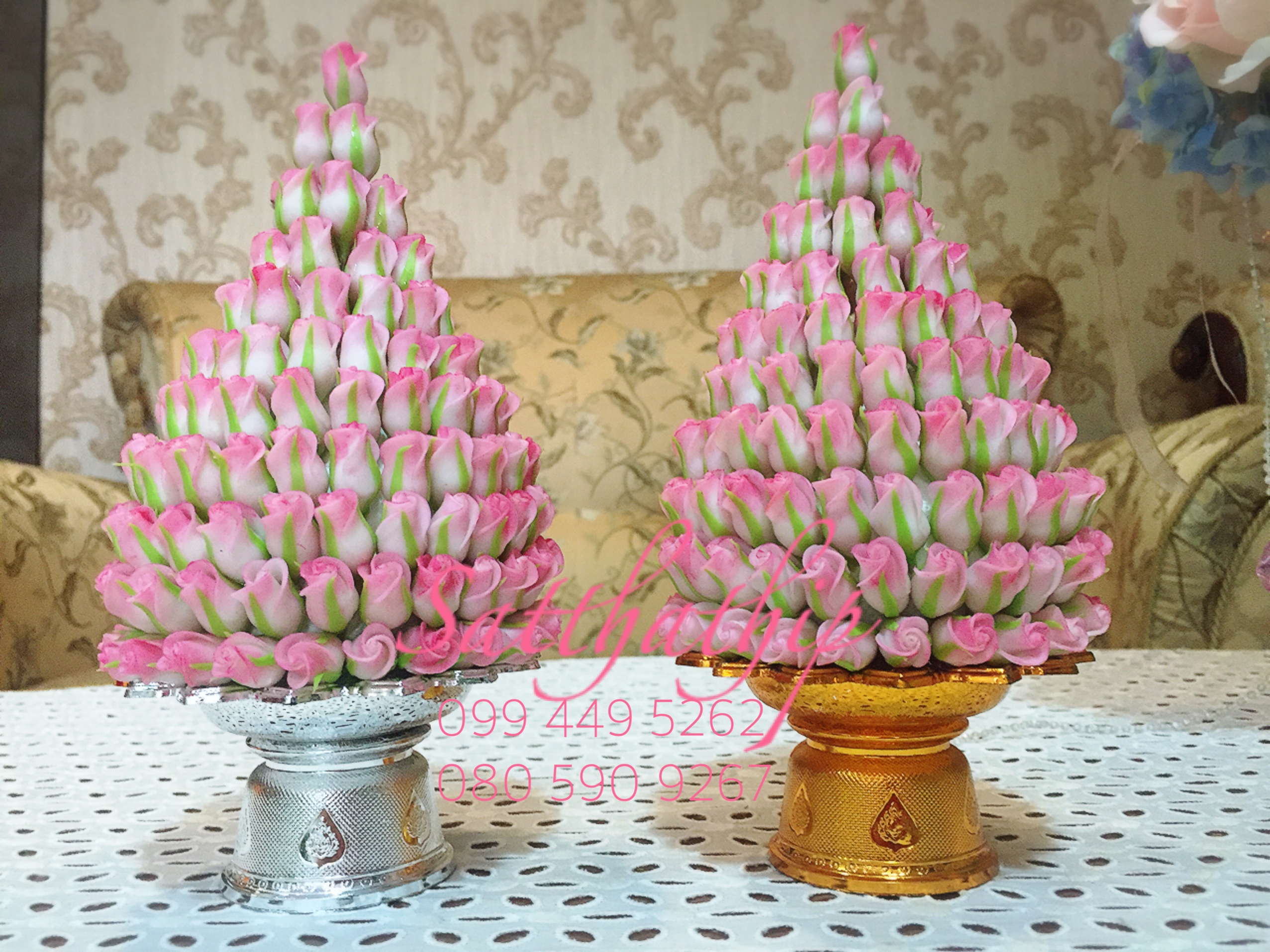 พานพุ่มดอกกุหลาบ ประดิษฐ์จากดิน [4 นิ้ว 1,590 บาท/คู่]