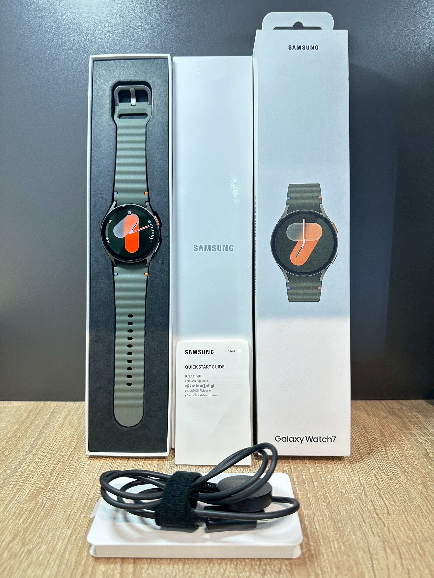 Samsung Galaxy Watch 7 40mm. สี Green