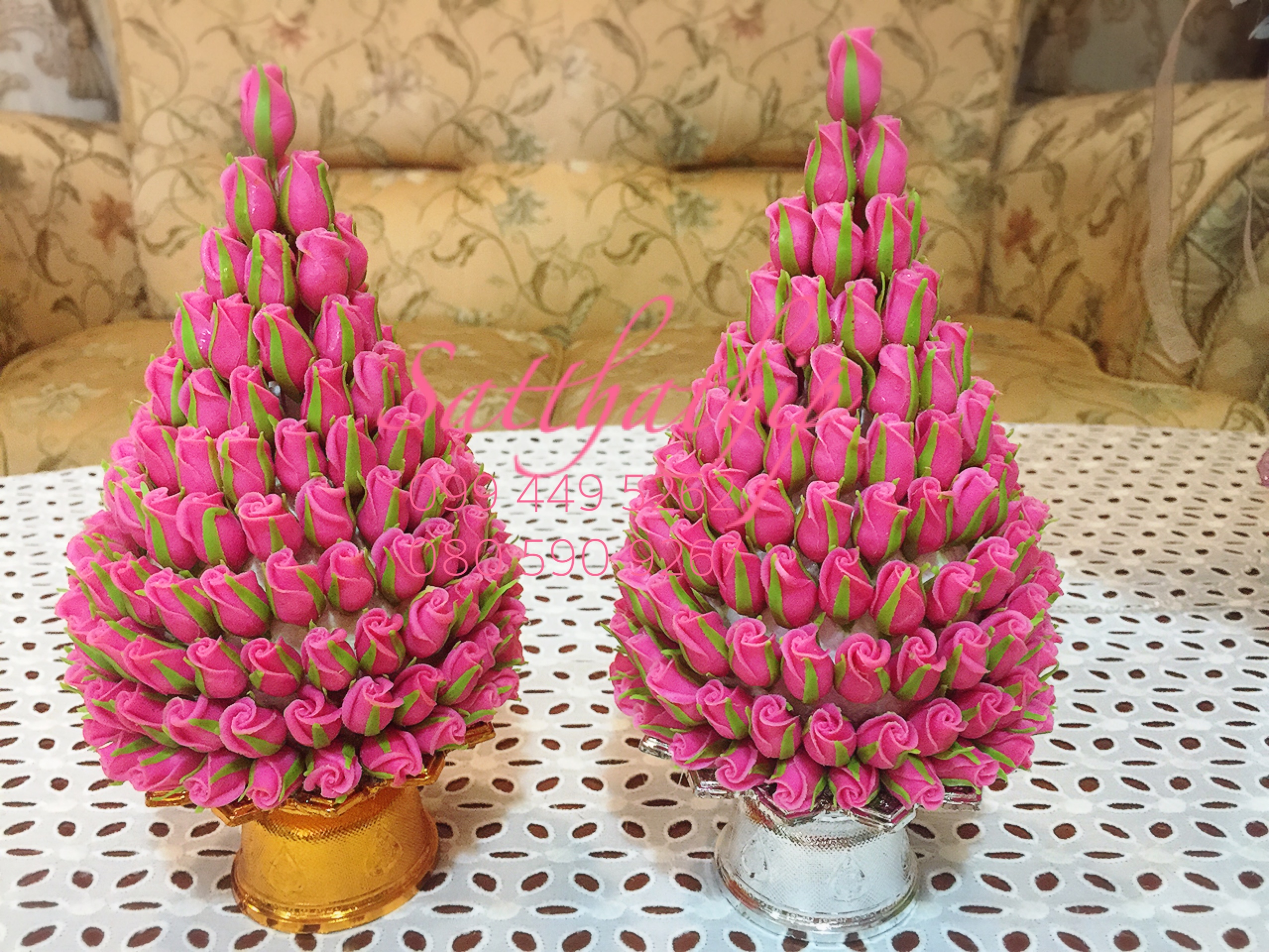 พานพุ่มดอกกุหลาบ ประดิษฐ์จากดิน [4 นิ้ว 1,590 บาท/คู่]