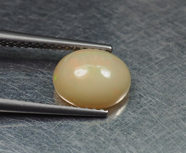 โอปอลหลากสี (Opal) 1.22 กะรัต
