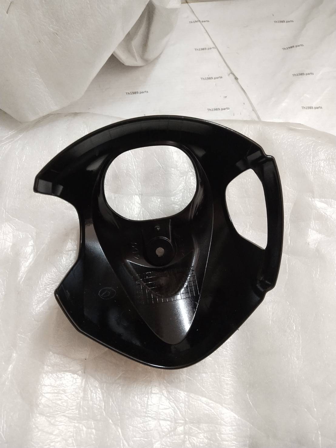 ฝาครอบแฮนด์บนสีดำ สำหรับรุ่น FINO อะไหล่แท้ YAMAHA 4D0-F6143-00-P2