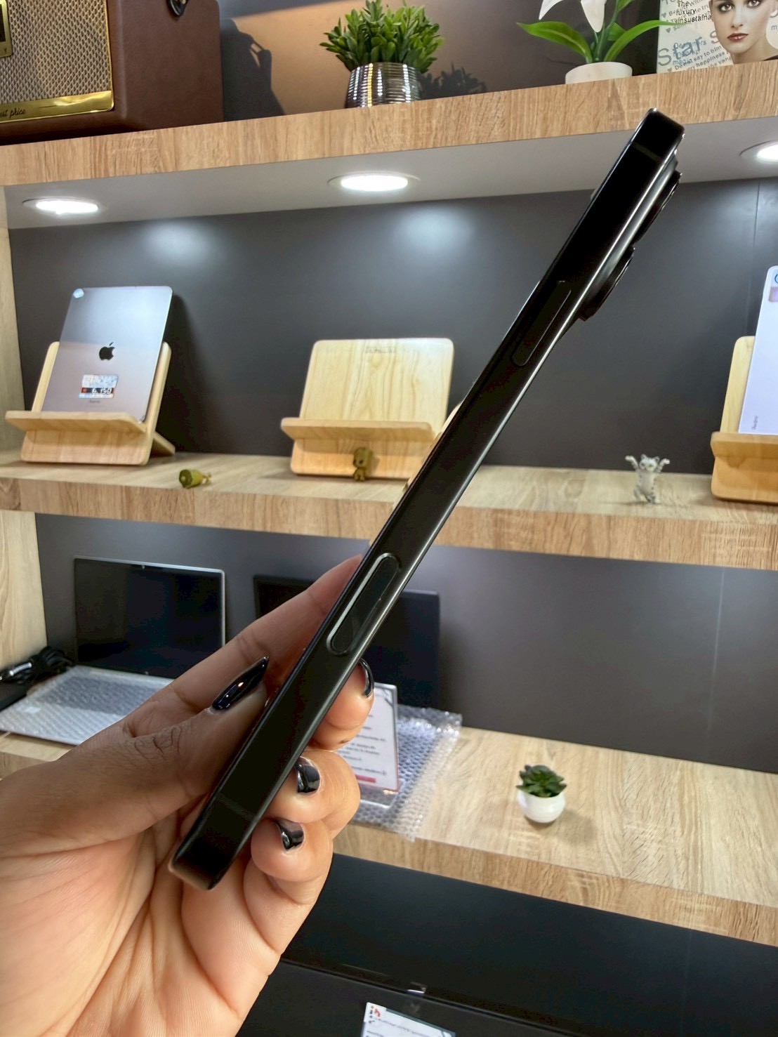 iPhone 16 Pro Max 512GB Black Titanium