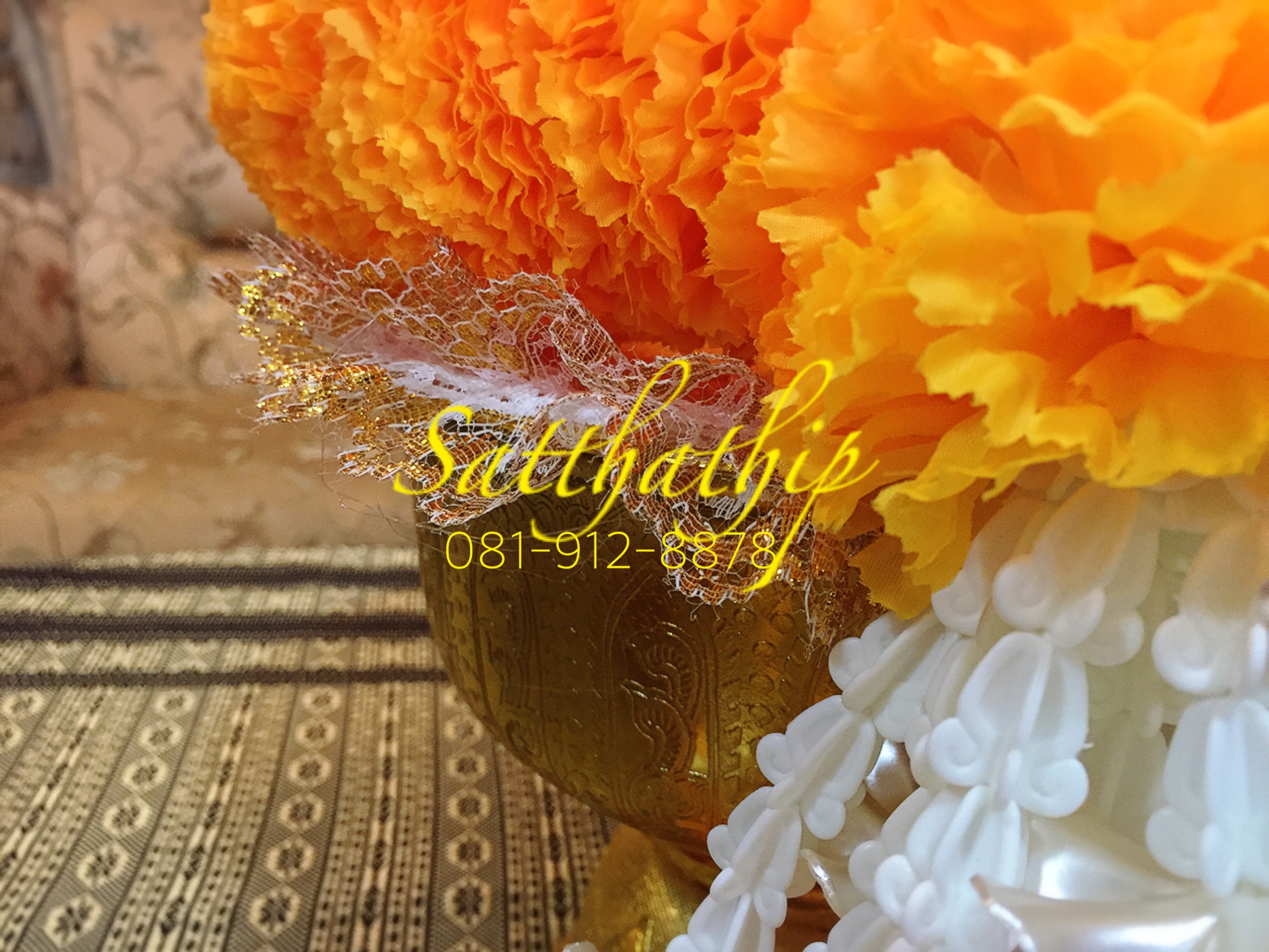 พวงมาลัยดอกดาวเรือง สีเหลืองส้ม - พวงมาลัยผ้า - Fabric garland - Marigold garland - Marigold mala