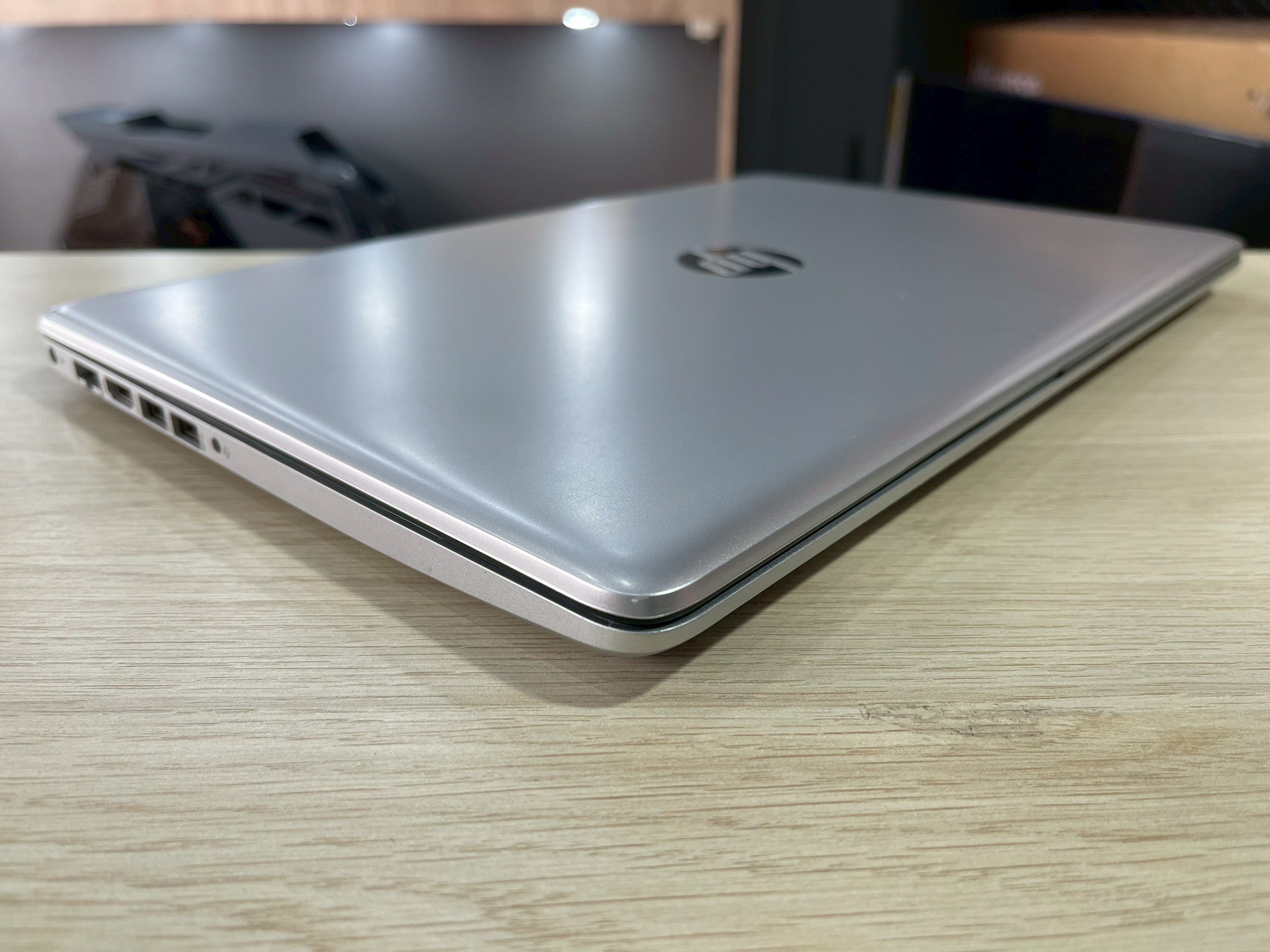 HP 15-DB1002AU (SILVER)