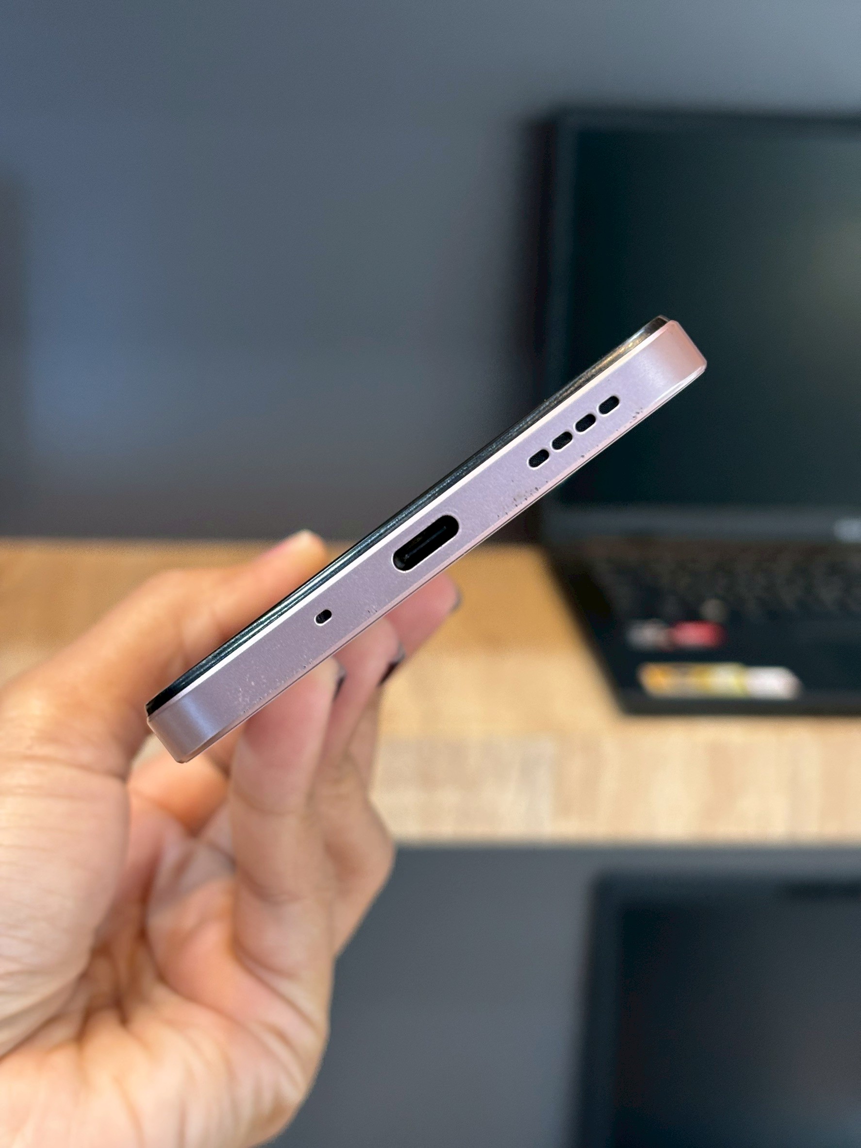 Realme C75X (6/128GB) สี Coral Pink