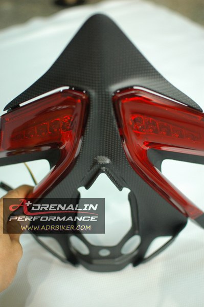Competition Werkes-ไฟท้ายแต่ง (Integrated Tail Light) สำหรับ 899/1199 Panigale