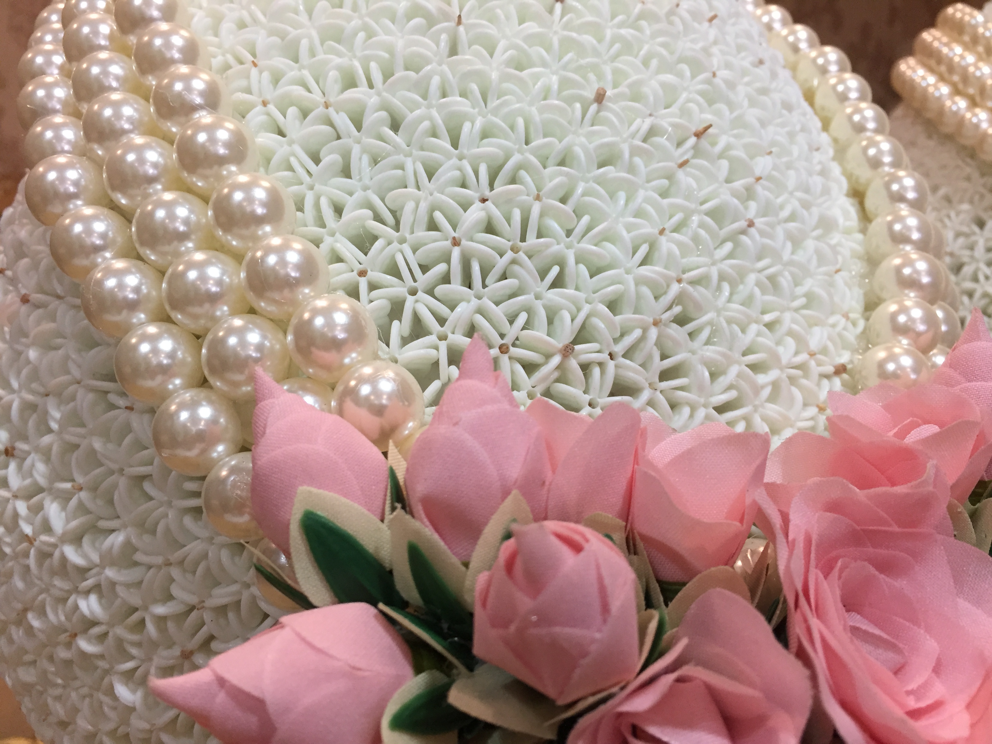 พานพุ่ม - พานพุ่มสักการะ - พานพุ่มดอกรัก - พานพุ่มดอกรักประดิษฐ์ (พลาสติก) - พานพุ่มสีขาว - Panpum