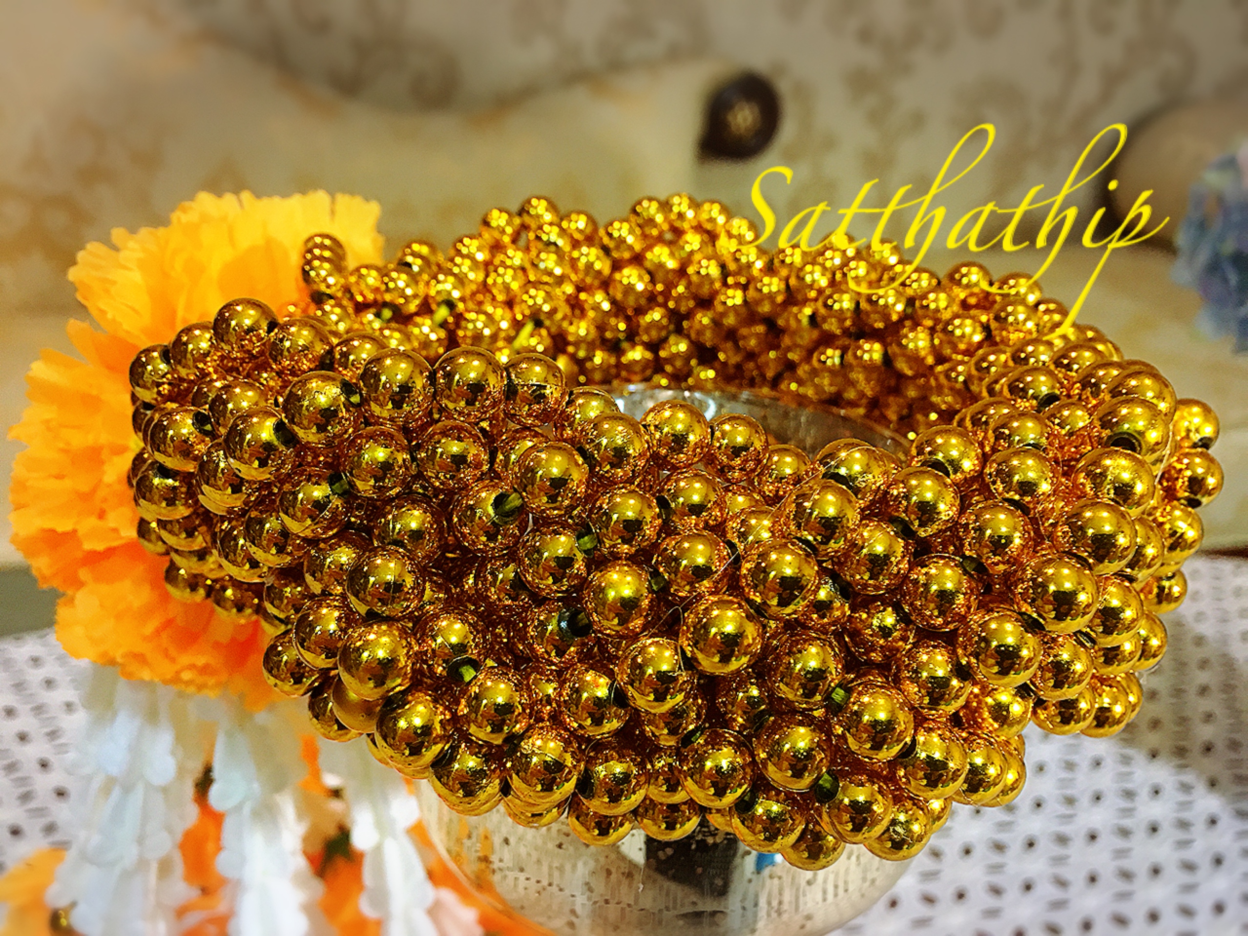 พวงมาลัยลูกปัด - พวงมาลัยลูกปัดสีทอง - Garland