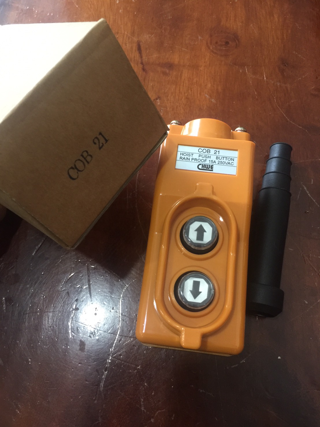 Hoist Pushbutton Switch 2 point, Direct Operation type/สวิทช์ 2 ปุ่ม ขึ้นลงไม่ผ่านแมกเนติก/COB21