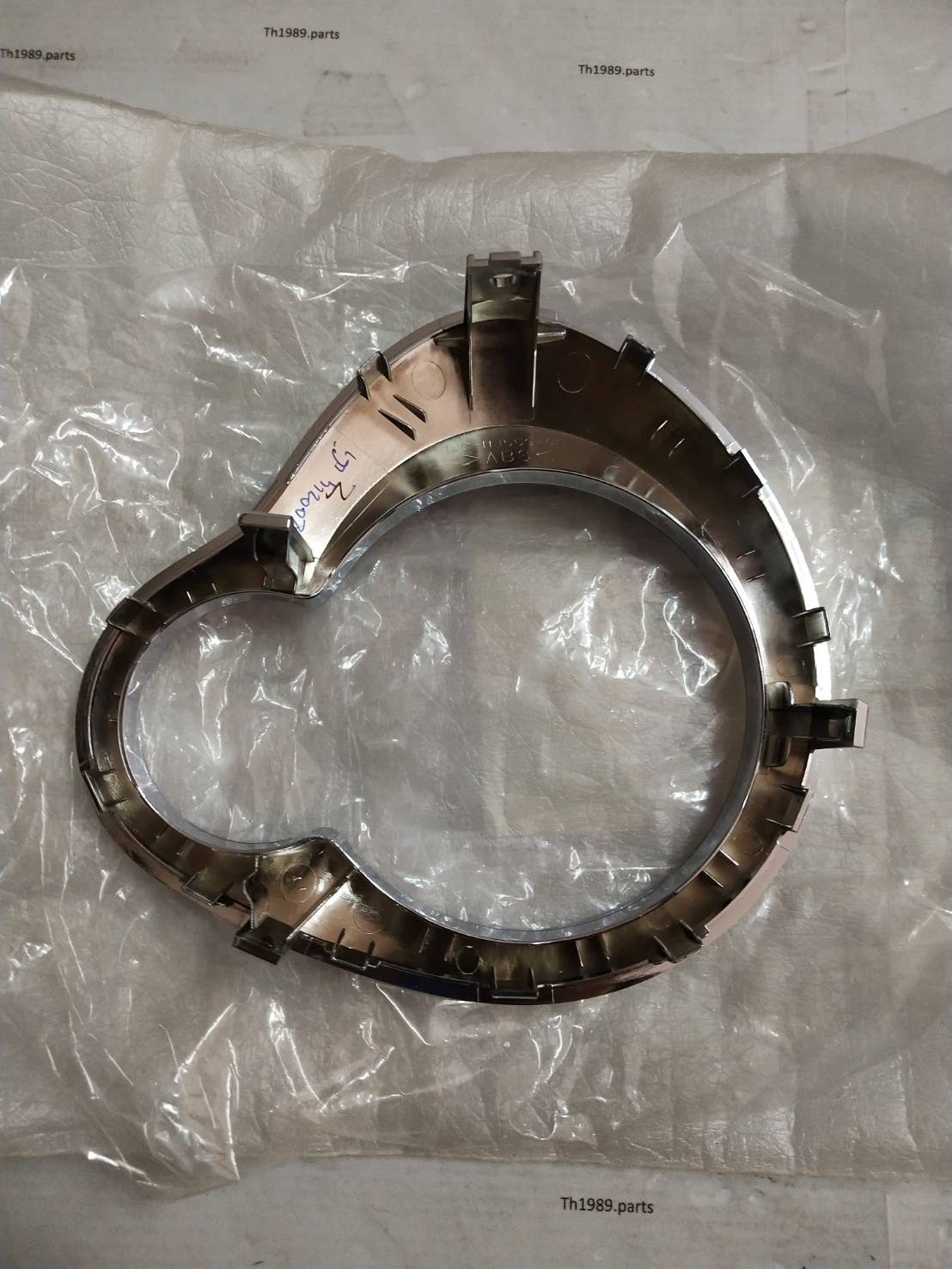 ฝาครอบไมล์โครเมียมฟีลาโน่หัวฉีด FILANO ปี 2012-2013 หัวฉีด อะไหล่แท้ YAMAHA 1WC-H3559-10