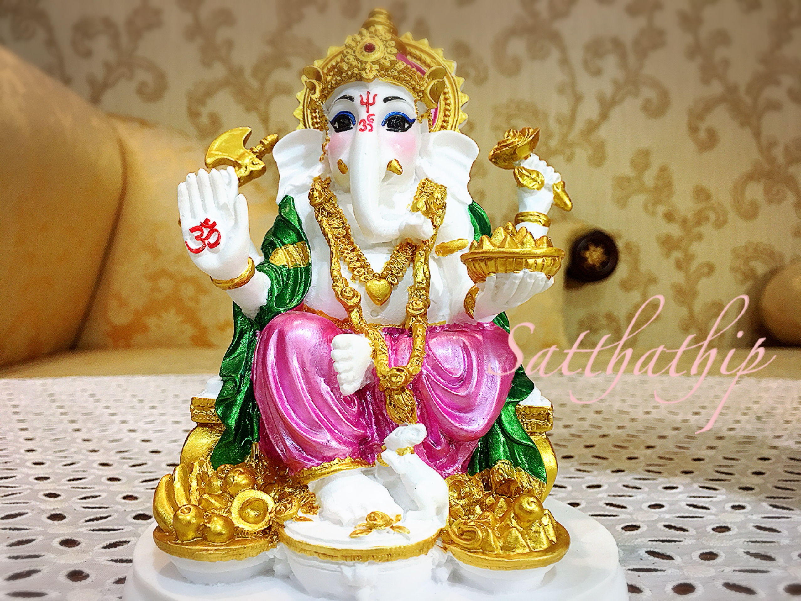 พระพิฆเนศ ปางประทานพร (เซรามิก) - Ganesha: Lord of Success