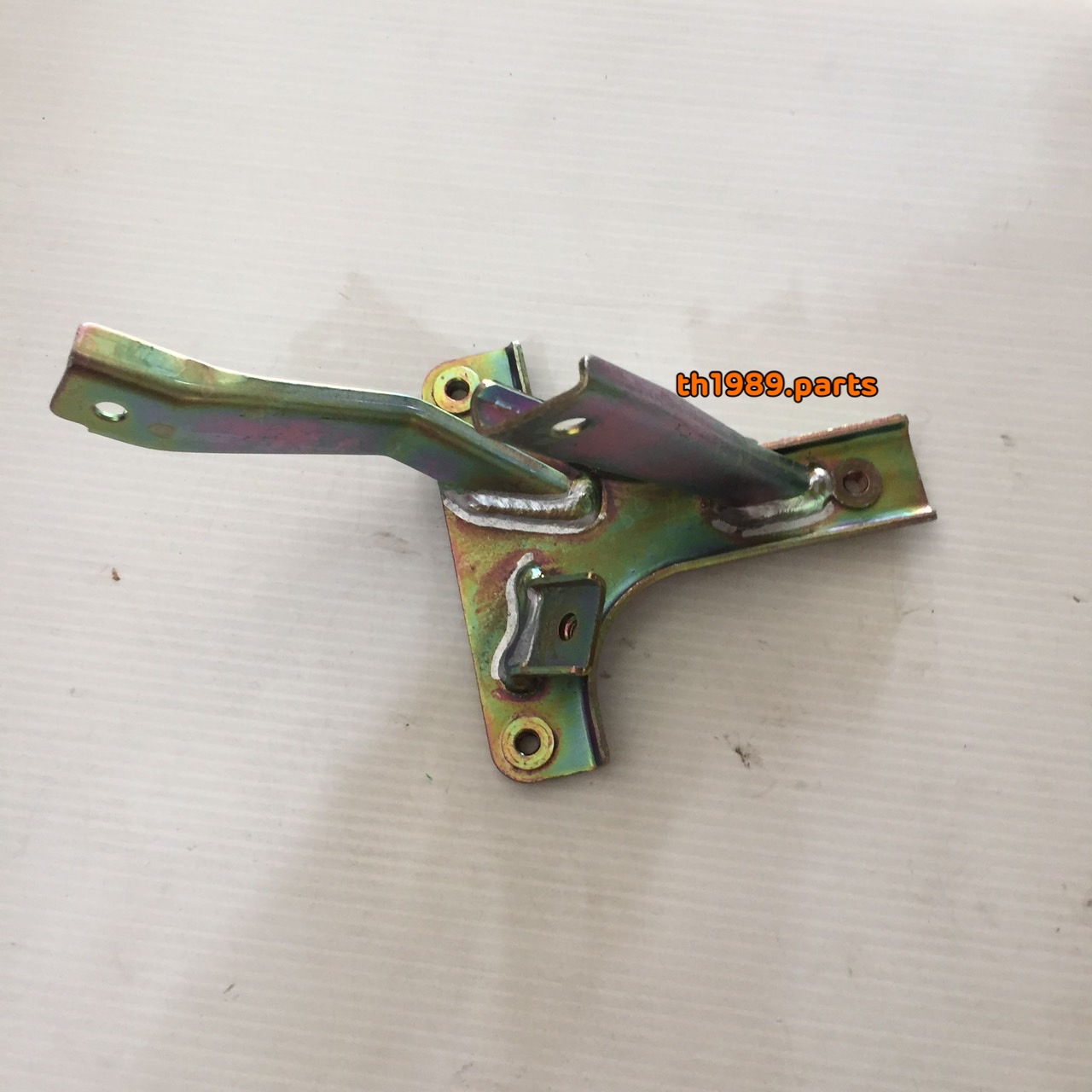 เหล็กยึดฝาครอบตัวถัง Smash110 FW110-I อะไหล่แท้ SUZUKI 51860-45H00-000