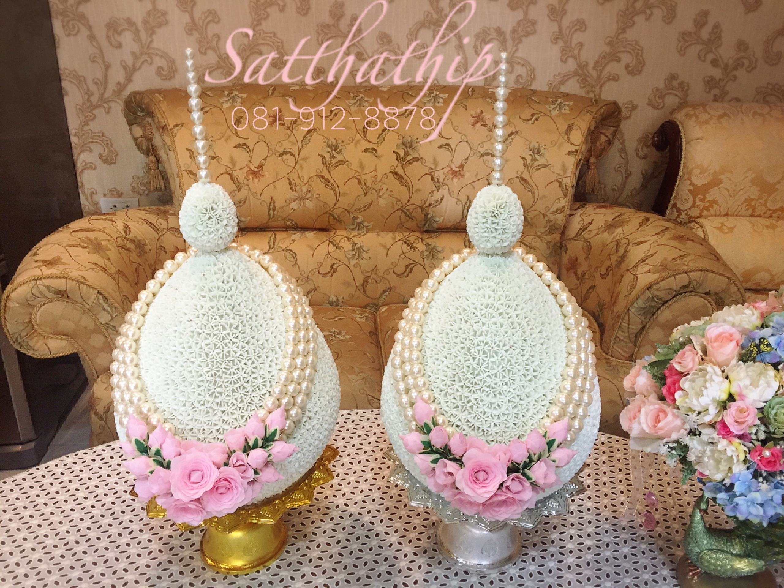 พานพุ่ม - พานพุ่มสักการะ - พานพุ่มดอกรัก - พานพุ่มดอกรักประดิษฐ์ (พลาสติก) - พานพุ่มสีขาว - Panpum