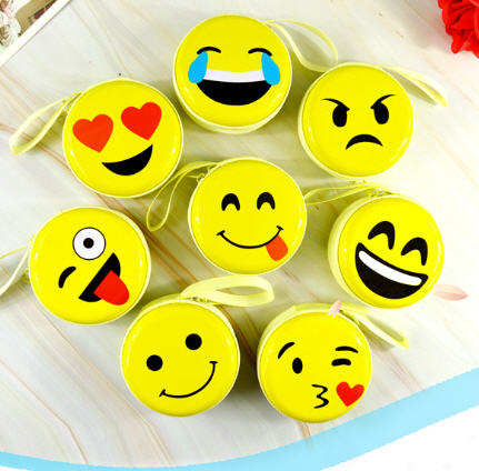 กล่องเหล็กใส่เศษเหรียญ,ที่ใส่เหรียญ