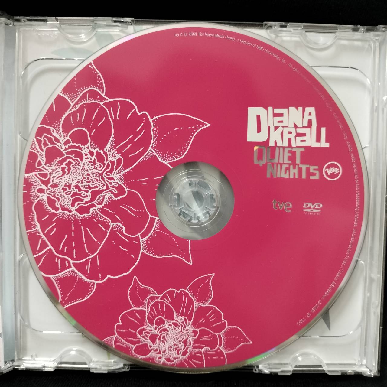 Diana Krall – Quiet Nights / THAILAND / ถาดกล่องใส่แผ่นหัก / CD+DVD / แผ่นดี