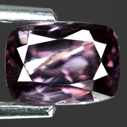 พลอยสปิเนล (Spinel) 1.40 กะรัตสีม่วงลดราคา