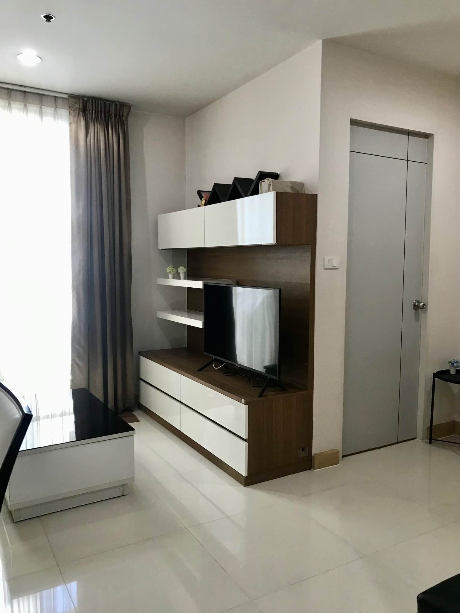 The President Condo Sukumvit81