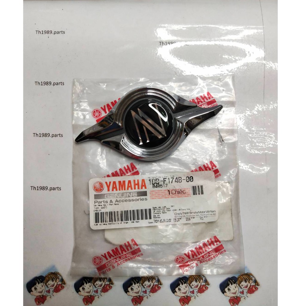 โลโก้ฝาข้างขวา 3D สำหรับรุ่น NOUVO SX อะไหล่แท้ YAMAHA 1DB-F174B-00