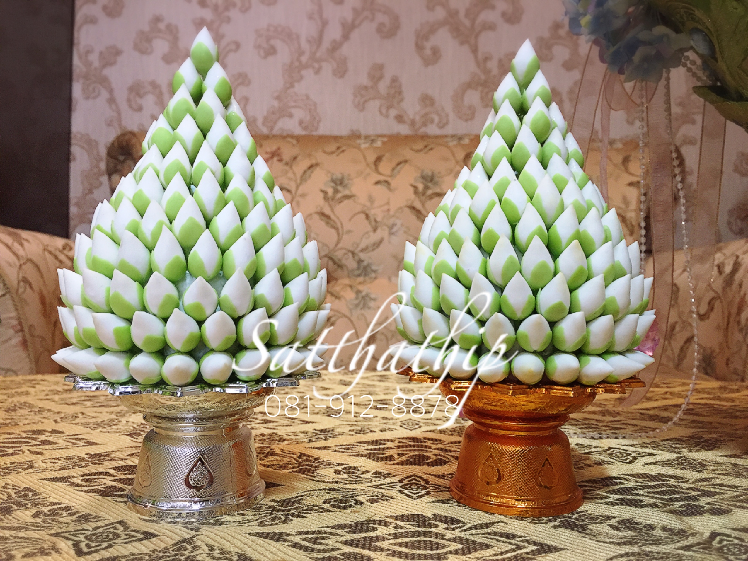 พานพุ่มดอกบัวประดิษฐ์ [4.5 นิ้ว 1,250 บาท/คู่]