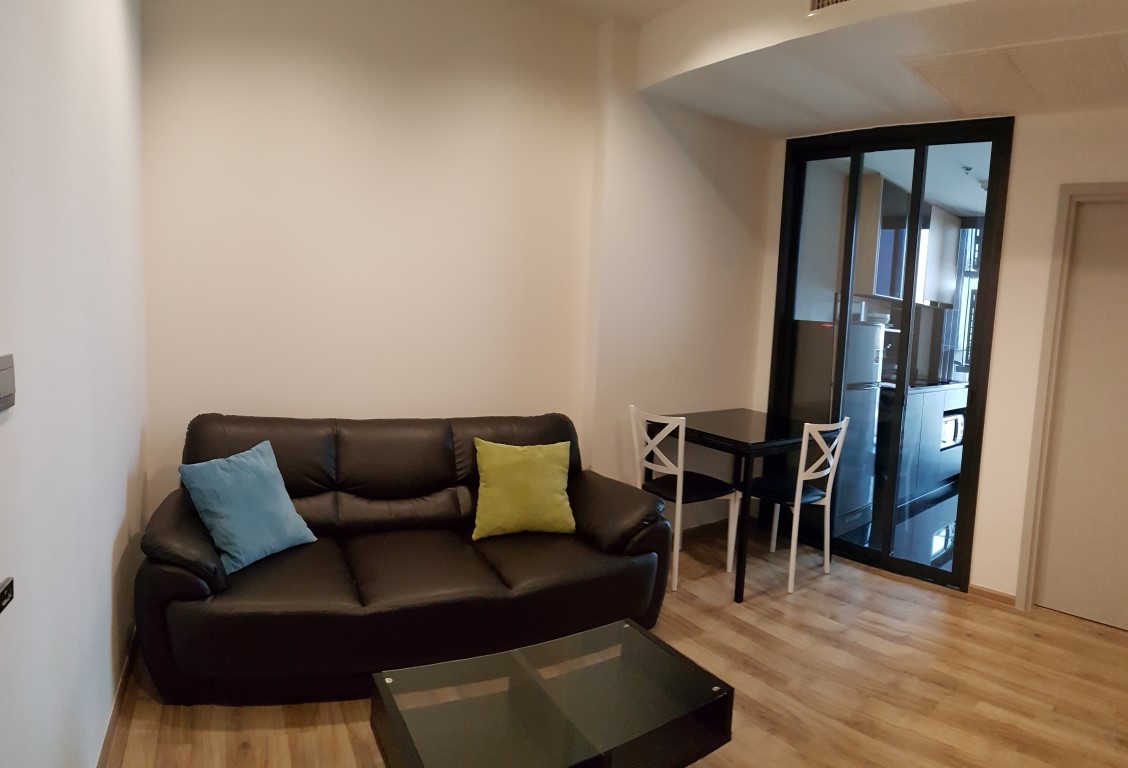 The Line Jatujak-Mochit