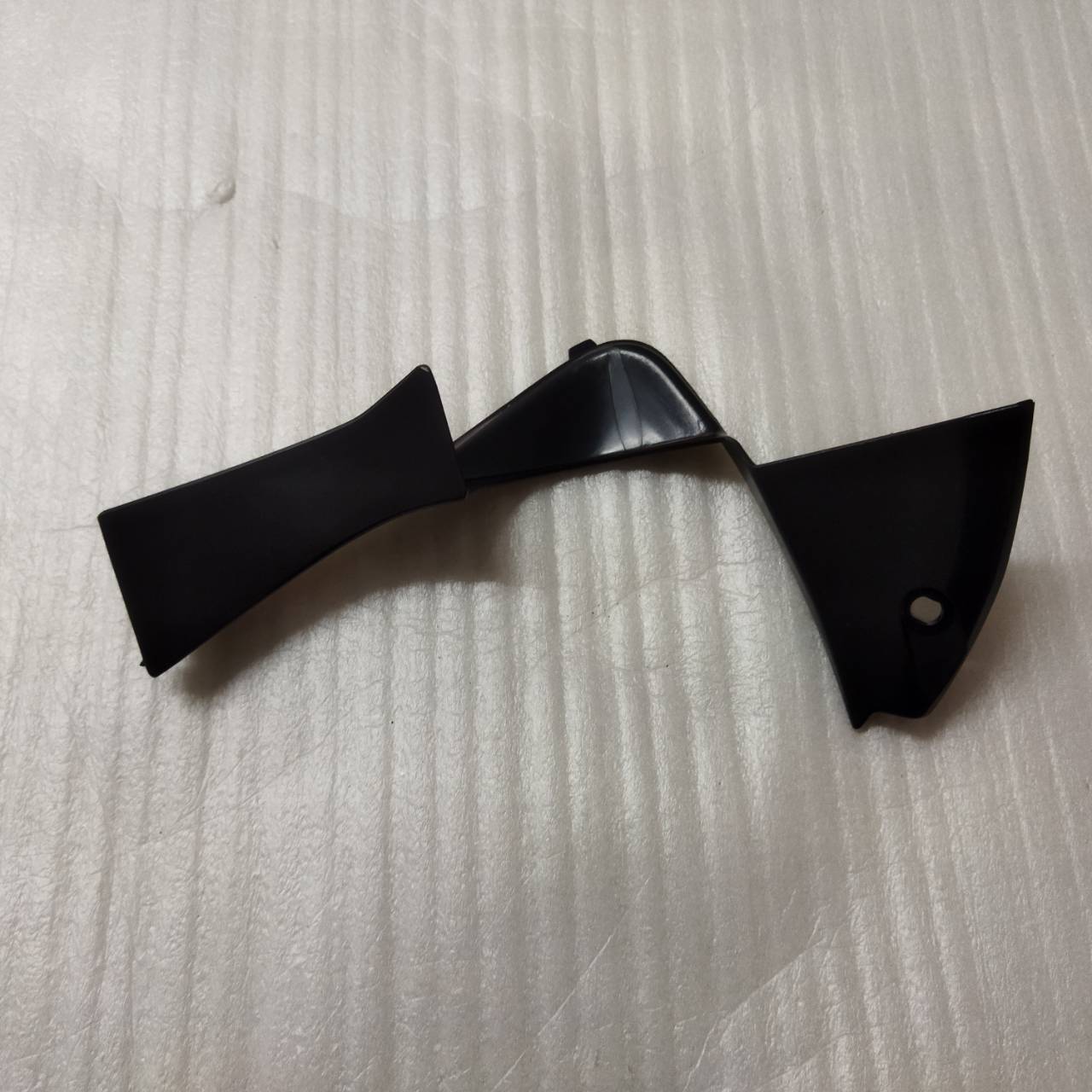 64260-KPP-930 ฝาปิดแฟริ่งตัวบนขวา CBR150 อะไหล่แท้ HONDA