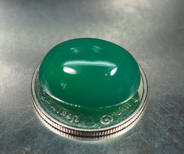คาลซิโดนีสีเขียว (Green Chalcedony) 13.80 กะรัต