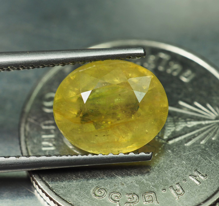 บุษราคัมอัฟริกาสีเหลือง (Sapphire) 3.55 กะรัต