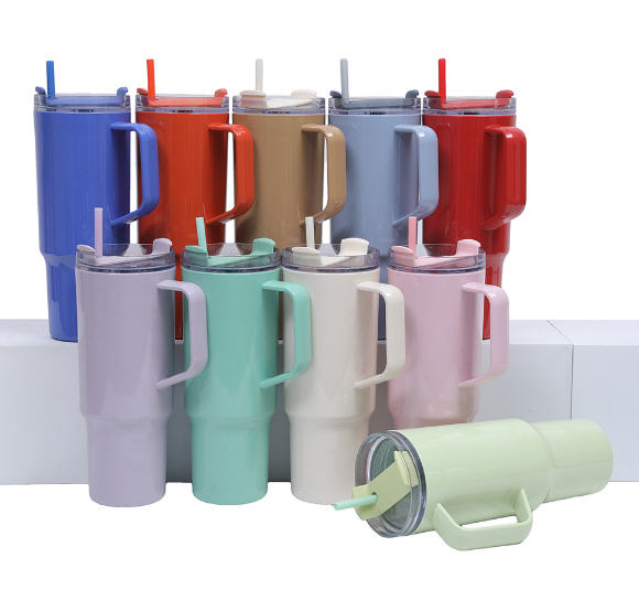 แก้วพลาสติกพร้อมหูจับ,แก้วพลาสติกพร้อมหลอด,2700ml