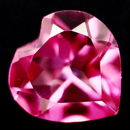 พลอยโทแพซสีชมู (Pink Topaz) 1.20 กะรัตทรงหัวใจ