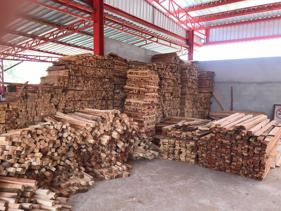 ( รหัส A2 ) ศาลา ไม้สัก สีเงา หลังตั้ง หลังคาสีขาว / ขนาด 2.00 x 2.00 x 3.00 เมตร