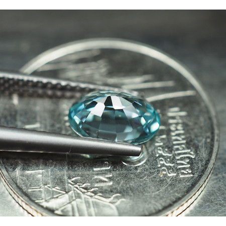 เพทาย (Blue Zircon) 1.70 กะรัตสีสวย