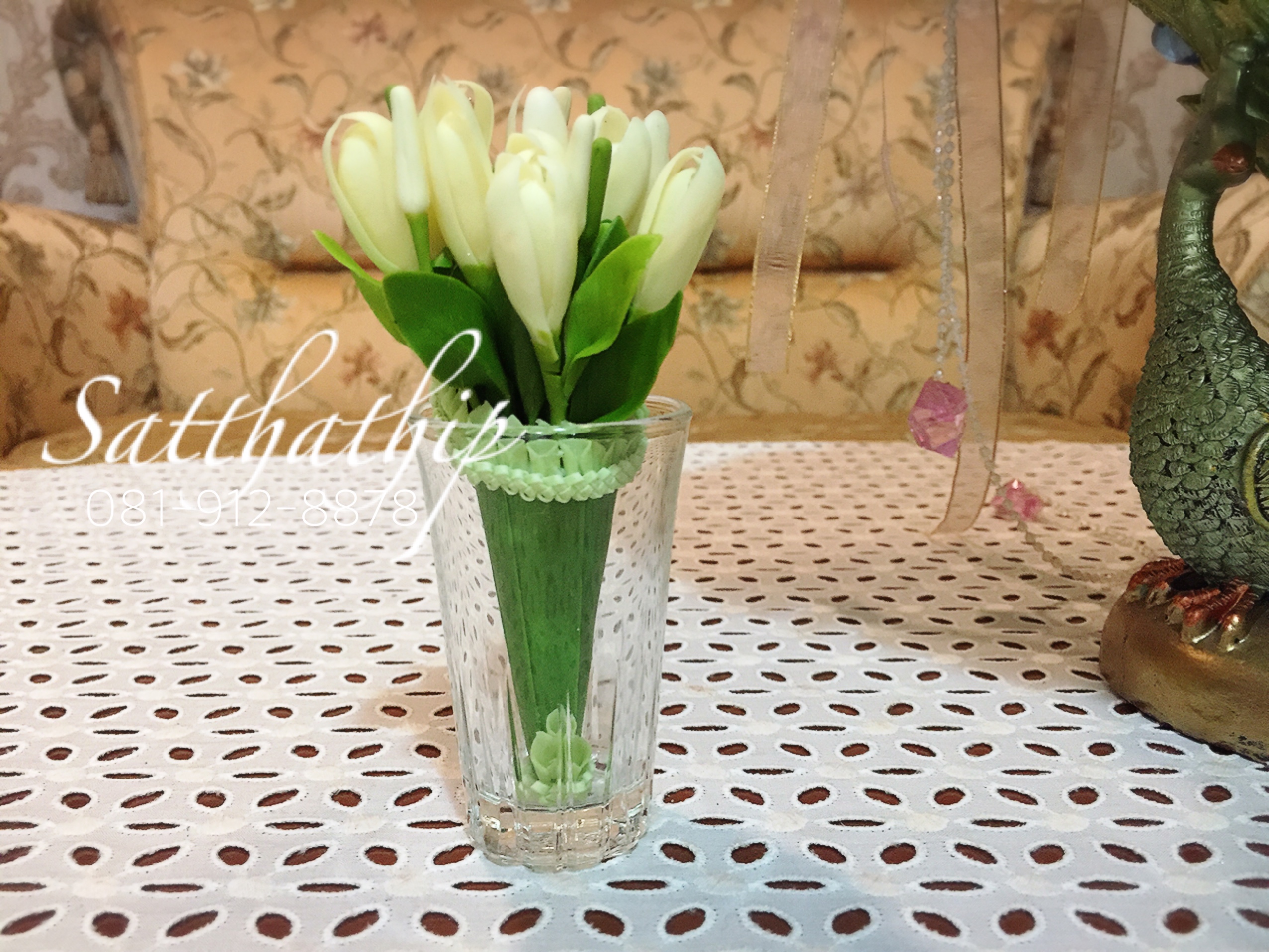 กรวยดอกจำปี ประดิษฐ์จากดิน - White Champaka