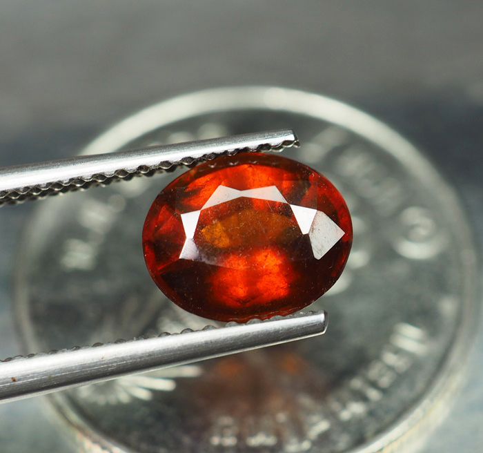 เฮสโซไนต์โกเมน (Hessonite) 1.75 กะรัตสีส้ม