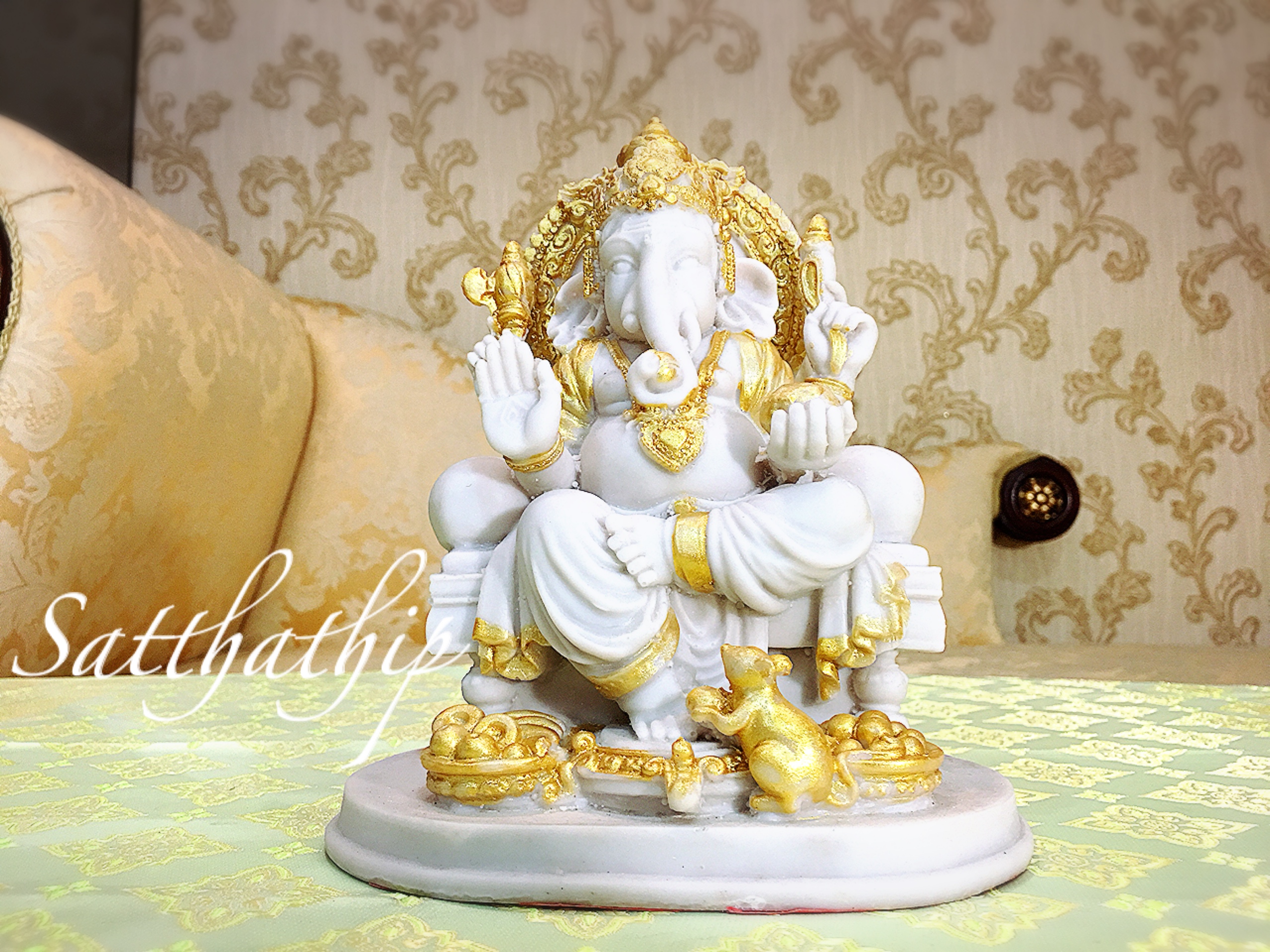 พระพิฆเนศ ปางประทานพร (เรซิ่น) - Ganesha: Lord of Success