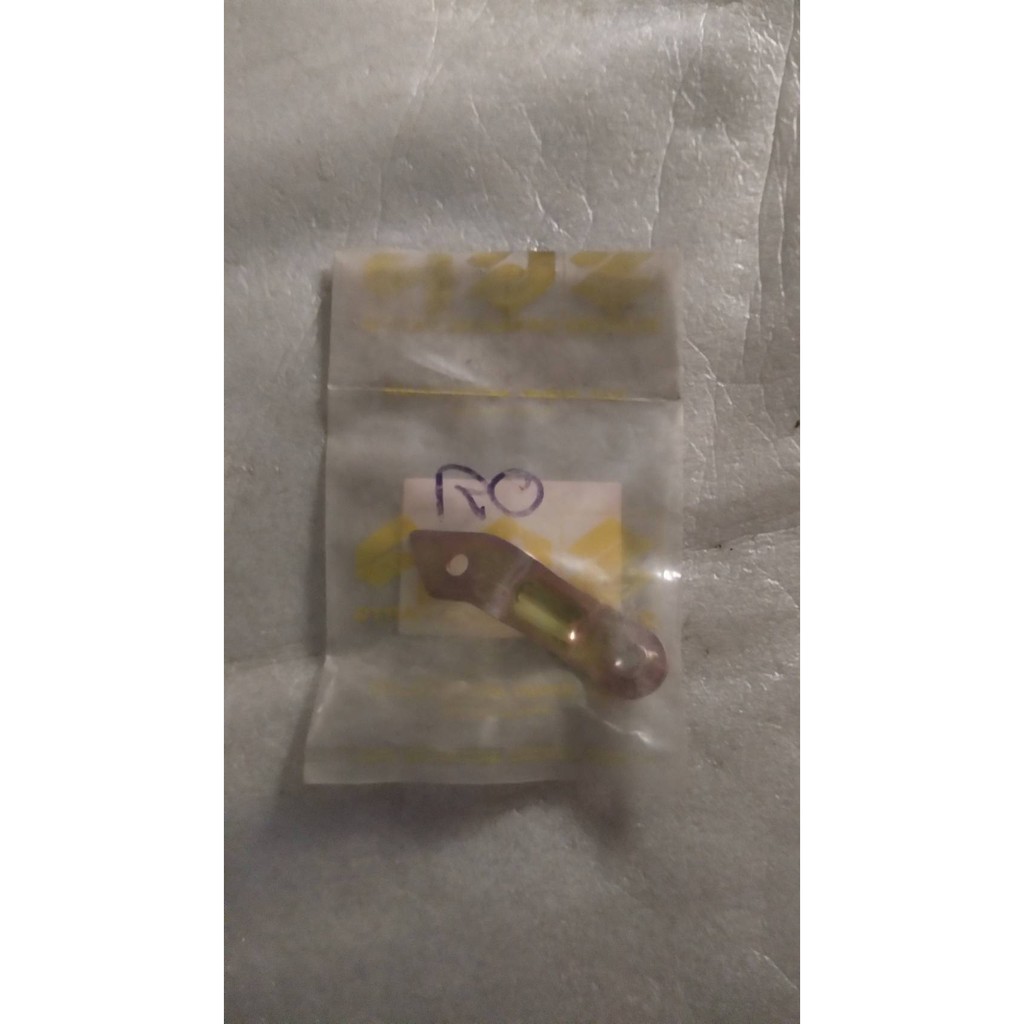 เหล็กยึดบังลม ด้านขวา สำหรับรุ่น RC110K-Y อะไหล่แท้ SUZUKI 48140-31CF0T000