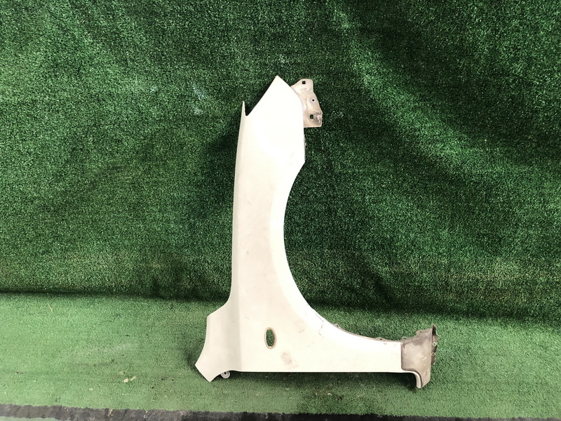 บังโคลนหน้า R Mazda Mazda3 2005