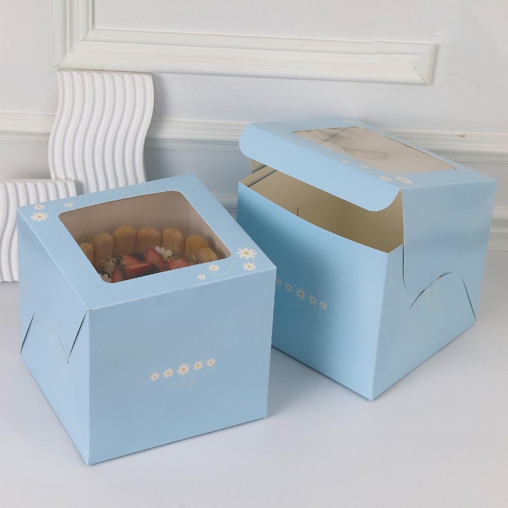 กล่องเค้ก 1 ปอนด์ ทรงสูง 20 ซม (กว้าง 21 x ยาว 21 x สูง 20 ซม.). ลายเดซี่สกาย 10 ใบ/ห่อ (09-8206-07)