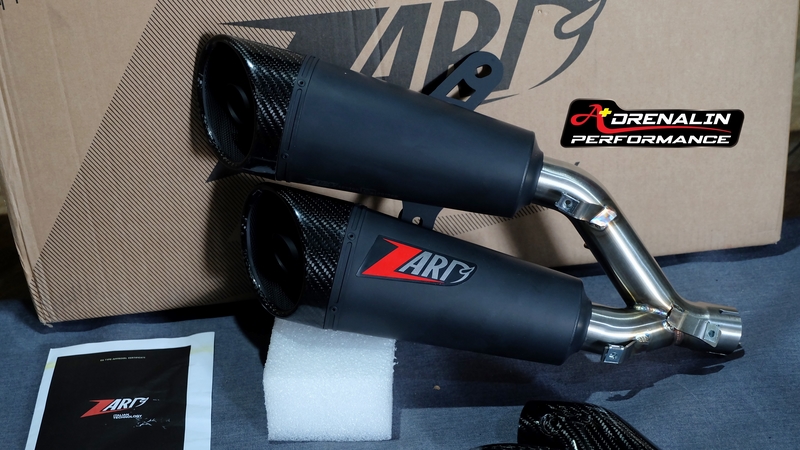 ท่อ Zard สลิปออนคู่ สีดำ สำหรับ Monster 937 (For Exhibition only)