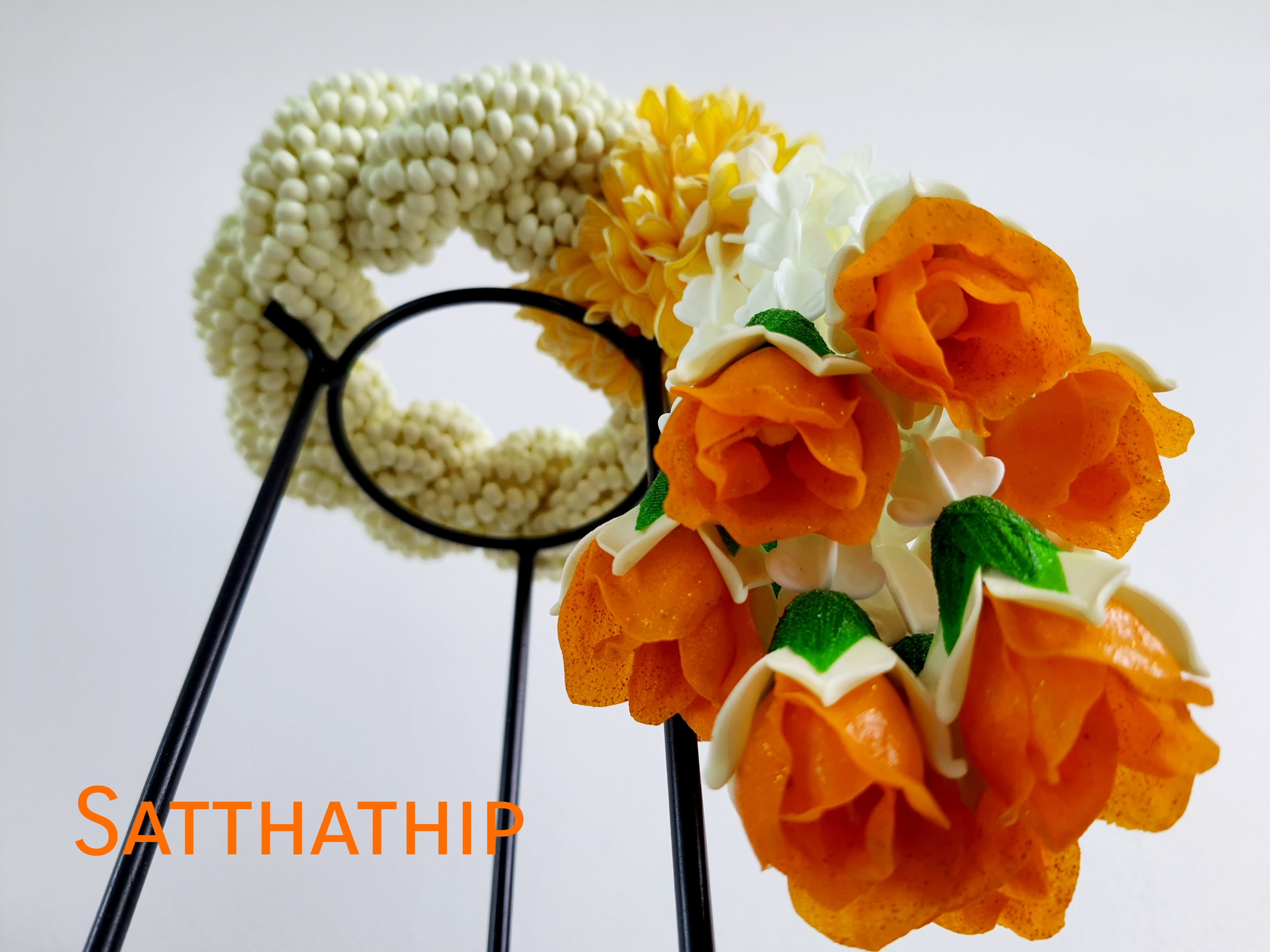 พวงมาลัยดอกรัก - พวงมาลัยดอกรักเกลียว - พวงมาลัยดอกรักเกลียวประดิษฐ์