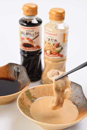 ซอสงาสำหรับสลัดและชาบู Sesame Yamamori ขนาด 220 มล. (05-7279)