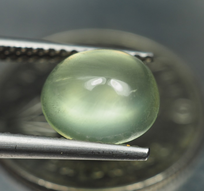 พรีไนท์สีเขียวสวย (Prehnite) 2.25 กะรัต