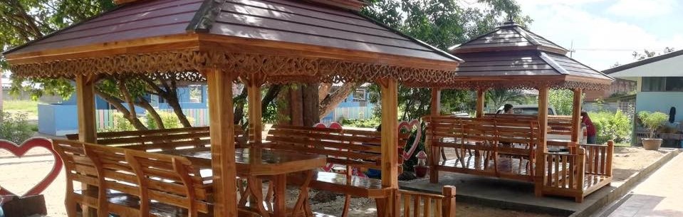 ( รหัส A2 ) ศาลา ไม้สัก สีเงา หลังตั้ง หลังคาสีขาว / ขนาด 2.00 x 2.00 x 3.00 เมตร