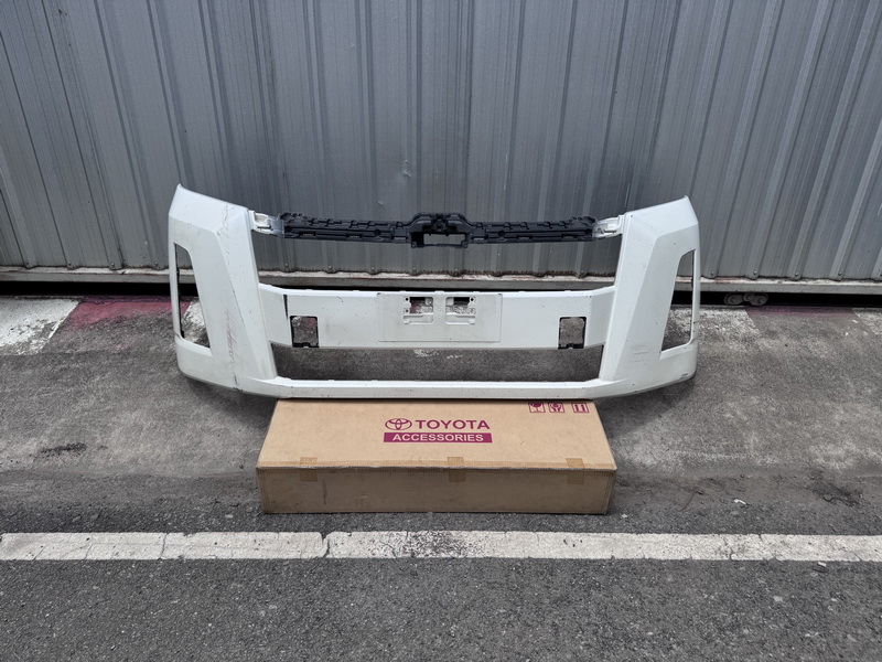 กันชนหน้า Toyota Commuter 2019-2025